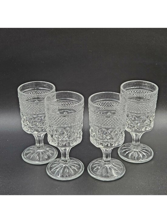 Anchor Hocking Other - Anchor Hocking Wexford Set of 4 Criss-Cross Pattern Claret Wine